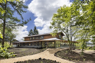 $B?7:n!?(BKaruizawa Commongrounds $B7Z0fBt=qE9(B $BCf7Z0fBtE9(B