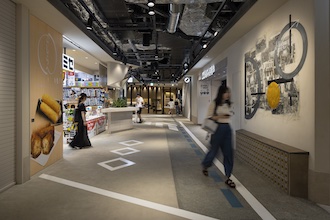 $BFC=8!?39$r0z$-9~$`!V6&MQ4D6-%G%6%$%s!W(B