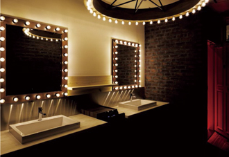 $BFCJL4k2h!?%H%$%l%9%Z!<%9$N%G%6%$%s(B