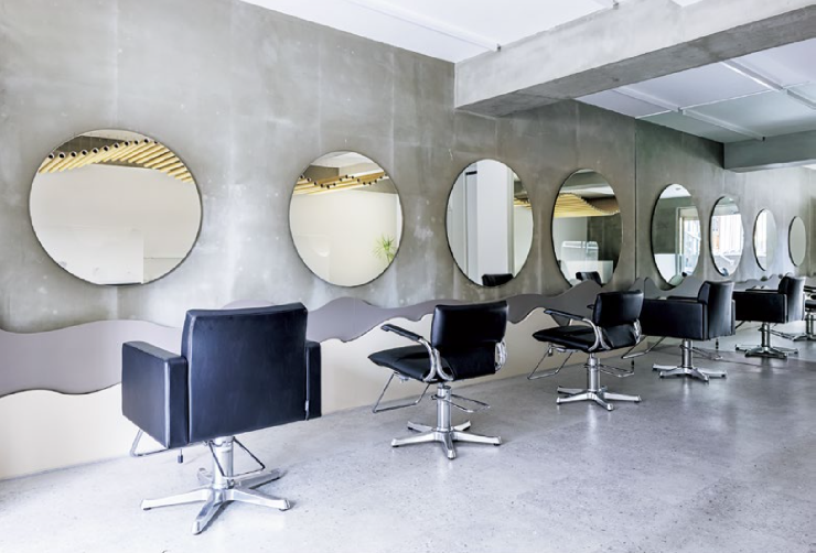 24年10月号　ヘアサロン