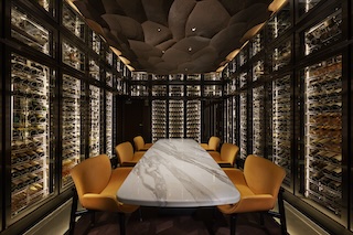 25年7月号 レストラン&ダイナー　高揚感を生み出す飲食空間