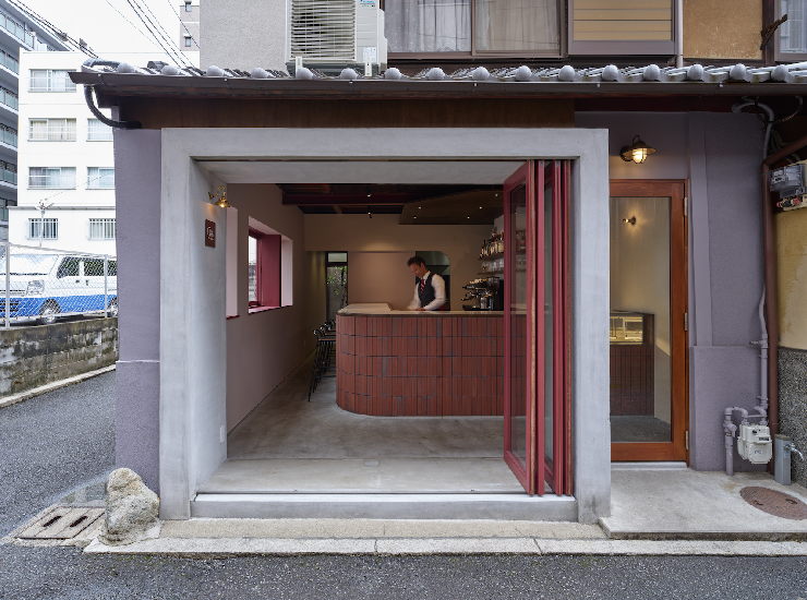 25年10月号 10坪未満の店　狭さを武器にする飲食店の空間デザイン